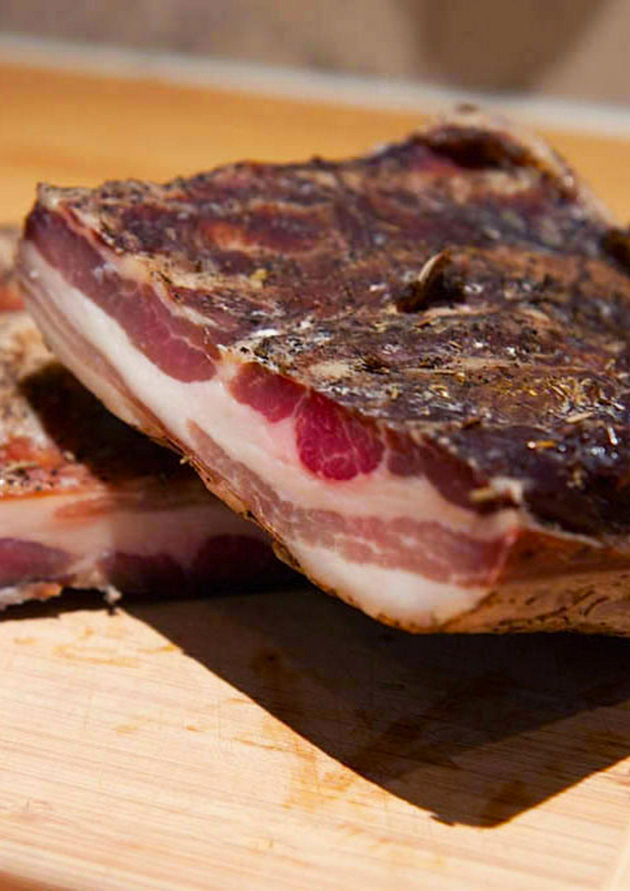 Huisgemaakte pancetta